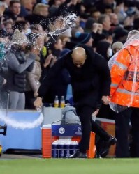 大众娱乐官网-瓜帅：马竞踢法将考验曼城 丁丁：建议嘴炮上场踢踢