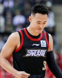 大众娱乐手机app下载-深圳大胜1-0浙江：贺希宁32+5总分升队史第二 史密斯27+9