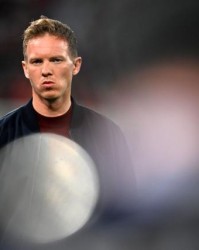 【观点】纳少帅一路顺风顺水 现实毒打来得恰逢其时